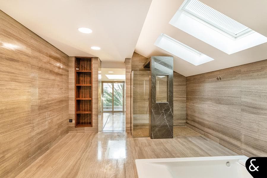 Signature Villas Frond D Gallery